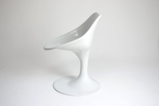 Unique White Fiberglass Space Age Chair, 1970's - Spirit Gallery