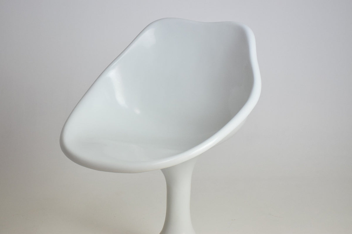 Unique White Fiberglass Space Age Chair, 1970's - Spirit Gallery 